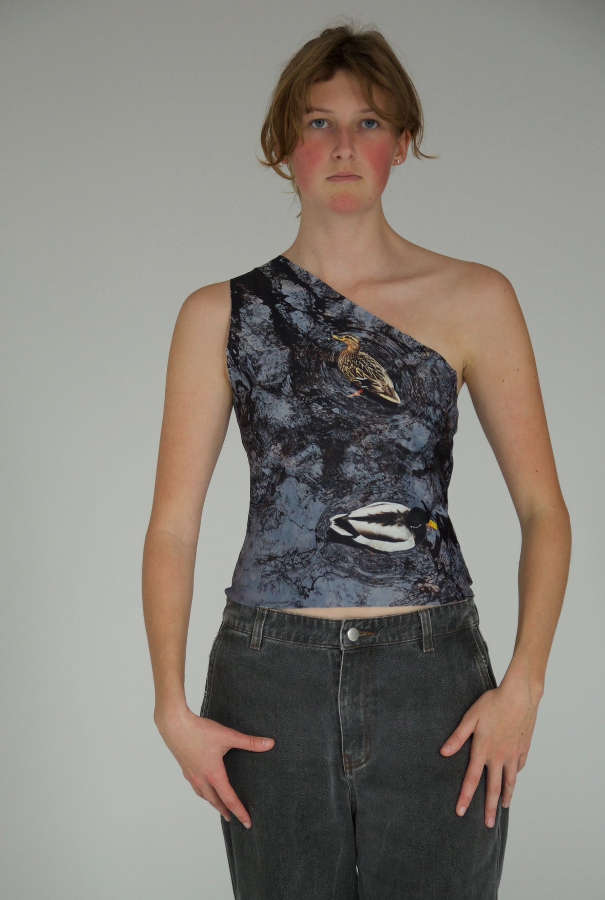 CANARD ASYMMETRICAL TOP