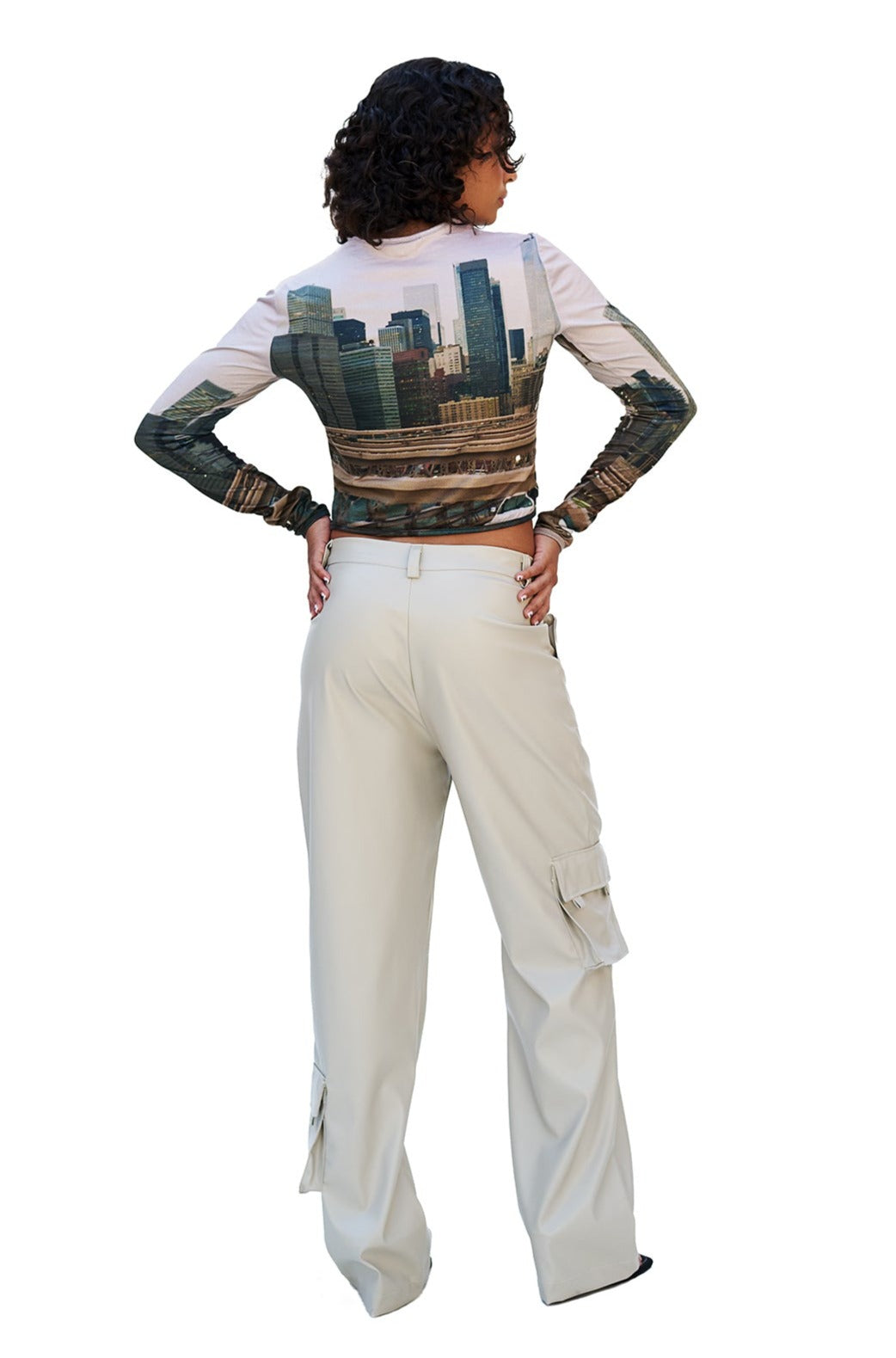 PANTALONES CARGO EFECTO PIEL CRUDO
