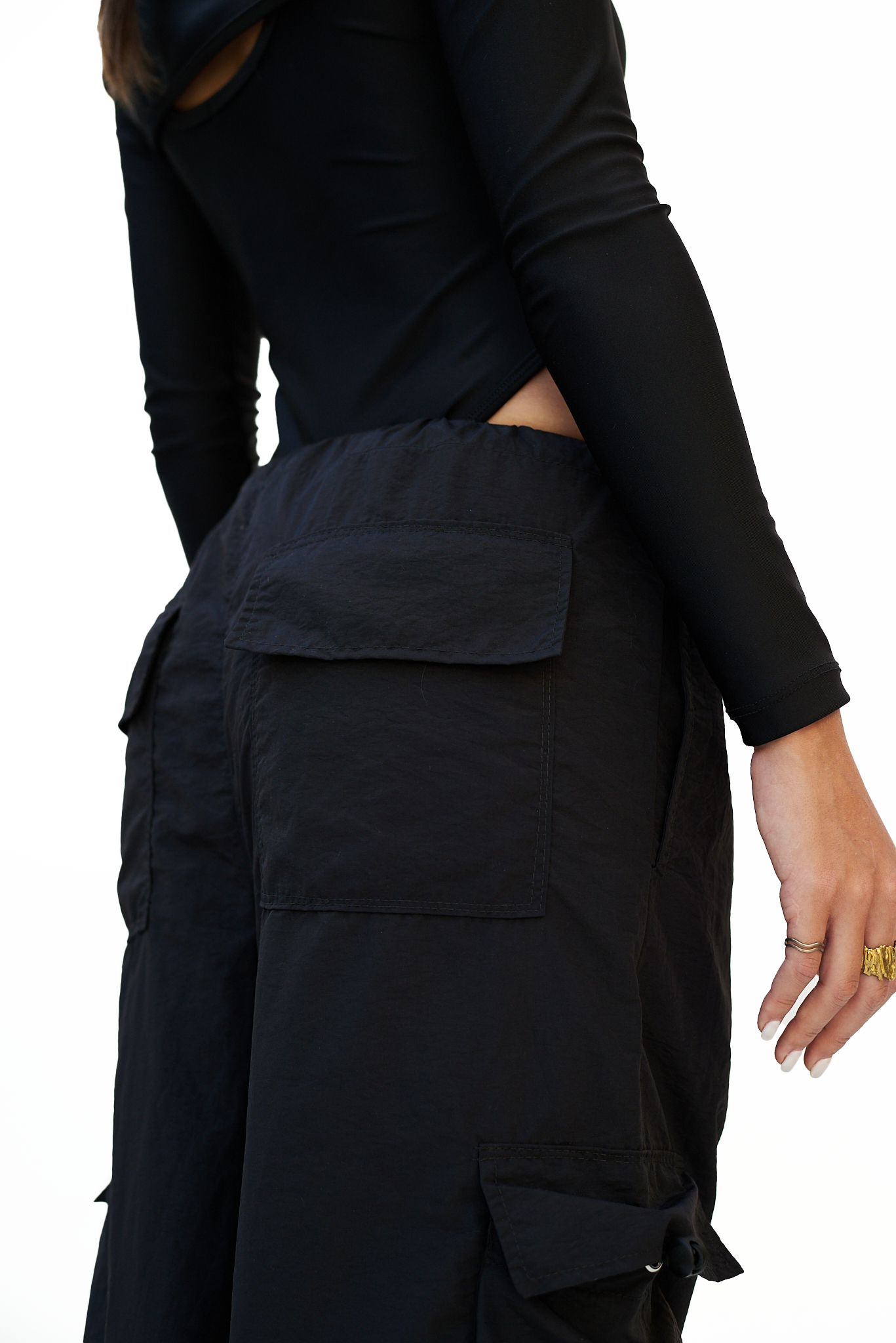 PANTALON PARACAIDAS NEGRO