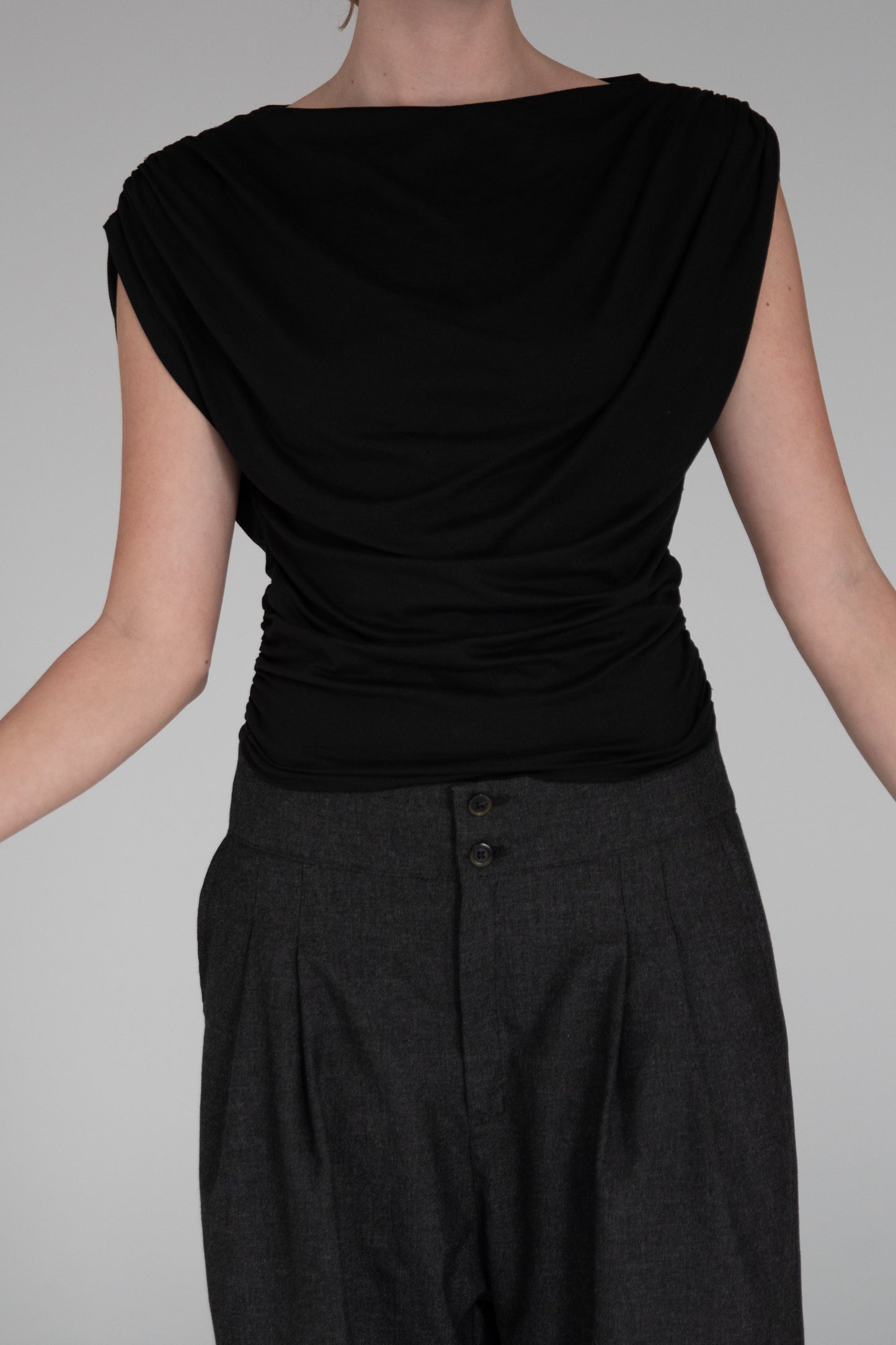 BLACK DRAPED TOP